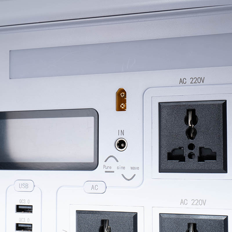 1200W Outdoor Self Driving Energy Storage Power Supply Backup Battery