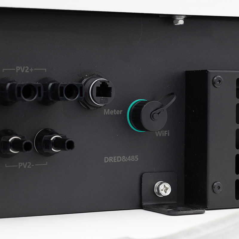 Compact Three-Phase 220V Grid-Tied Solar Inverter for Medium-Capacity PV Systems