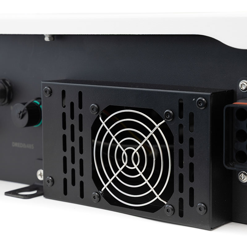 Compact Three-Phase 220V Grid-Tied Solar Inverter for Medium-Capacity PV Systems