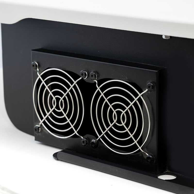 Compact Three-Phase 220V Grid-Tied Solar Inverter for Medium-Capacity PV Systems